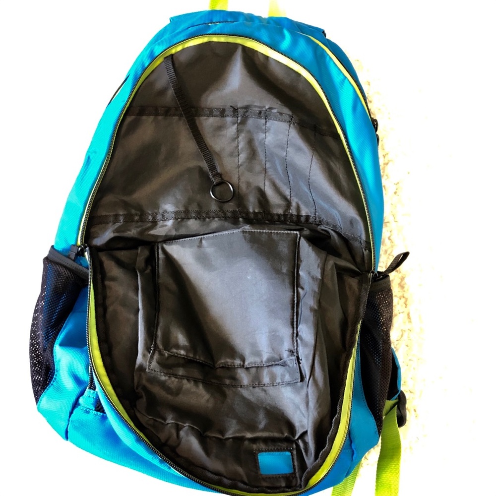 Puma Backpack - Picture 3 of 6